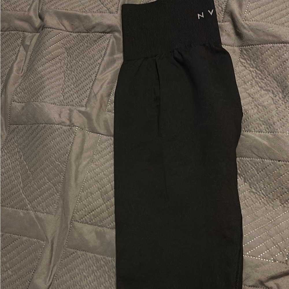NVGTN SEAMLESS LEGGINGS